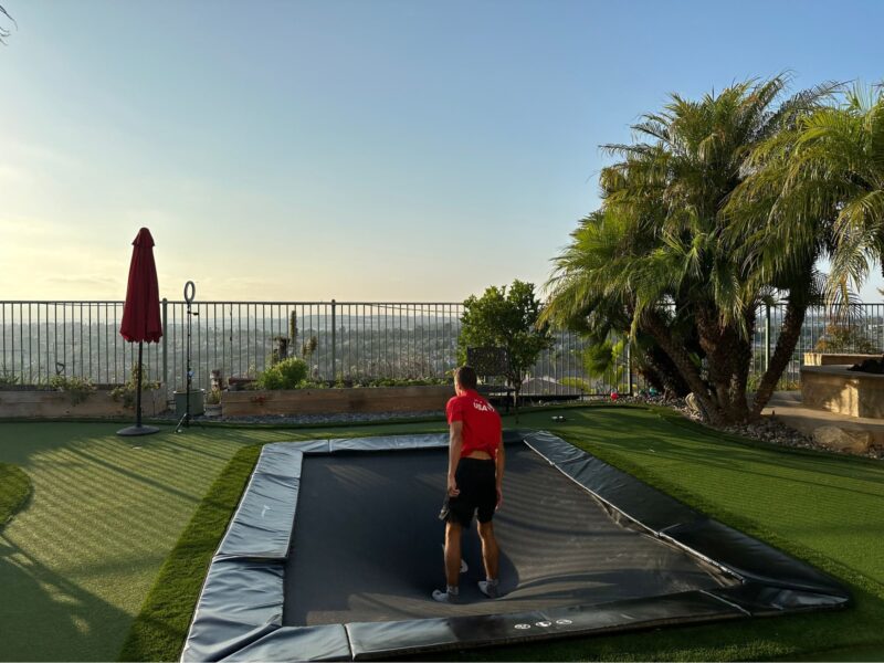 How to Jump Higher on a Trampoline: Tips & Best Practices 4 trampoline landing technique